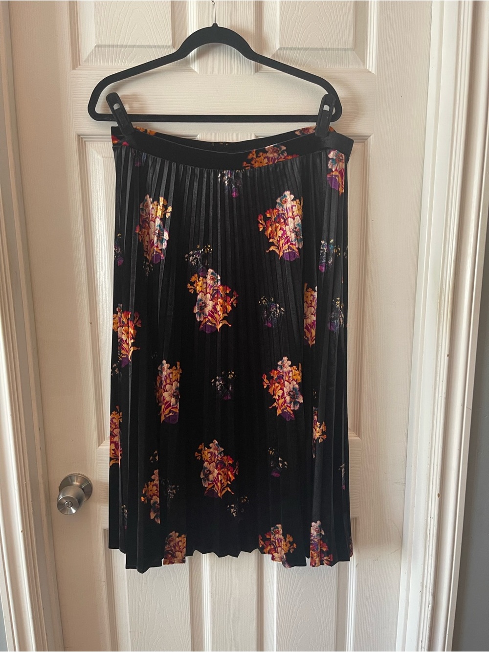 Anthropologie Maeve Velvet Black Pleated Midi Skirt with Floral Clusters - Picture 2 of 8